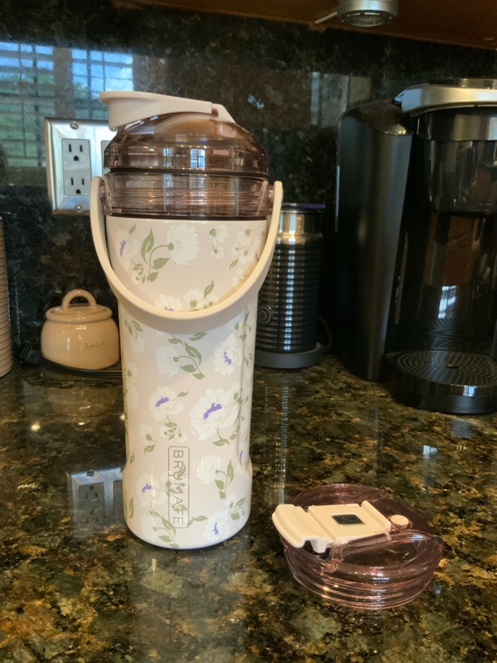 BruMate *Limited Edition* Floral  Mulitshaker with extra lids